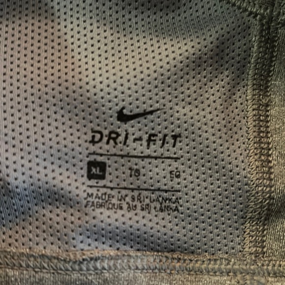 Nike Favourites Bra - Picture 3 of 3